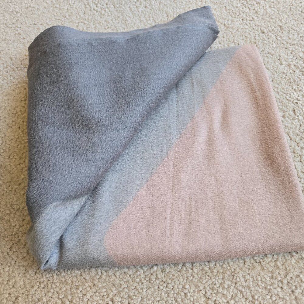 Jac+Jack HUGE Cashmere Wrap/Scarf Grey - Picture 15 of 15